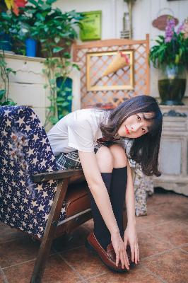 他的巨物撑开她的花缝的导演是谁