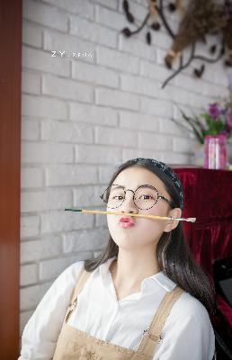 三年片段在线观看免费观看第一集