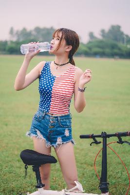 加勒比女海盗完整版