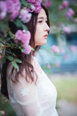 春潮烂漫海棠红